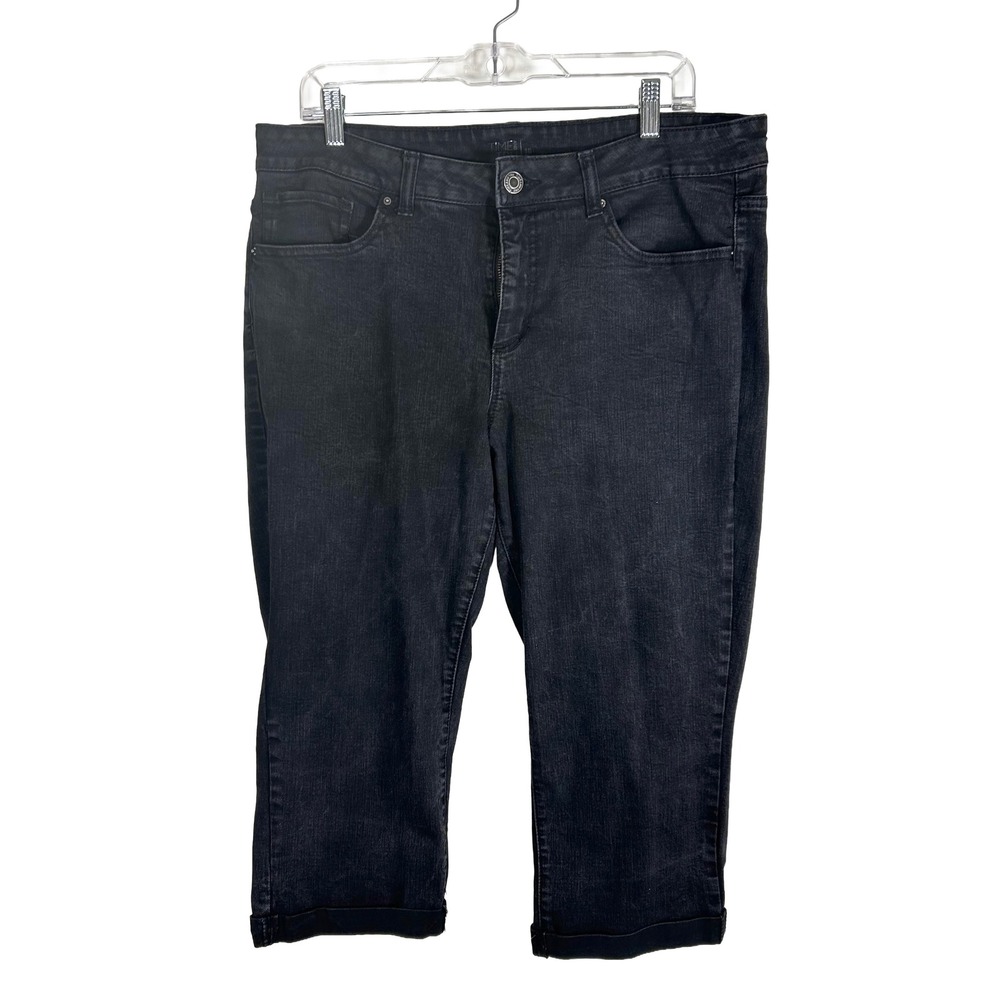 Time and Tru Womens Size 18 Mid Rise Capri Jeans Washed Black Cuffed Stretch